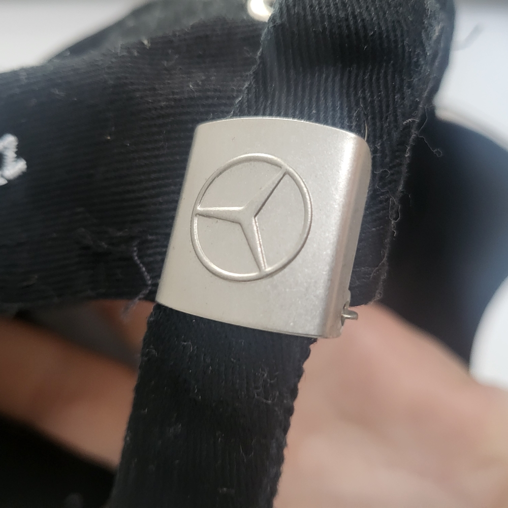Mercedes-Benz Collection Black Accessory - Picture 2 of 7